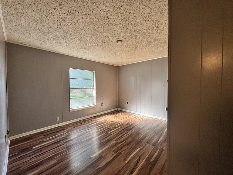203 John Sims Pkwy #F — Photo 8