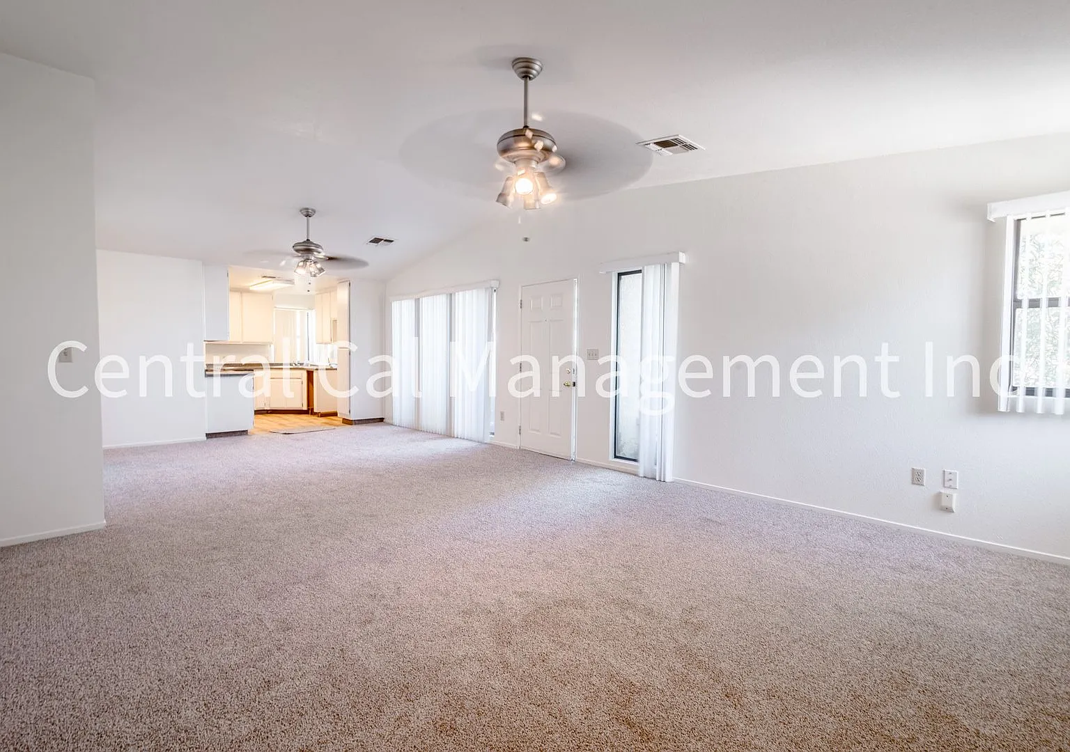 4207 Eton St — Photo 4