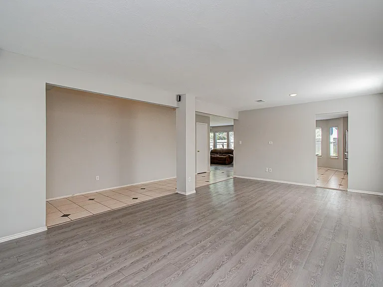 16126 Coleburn Dr — Photo 7