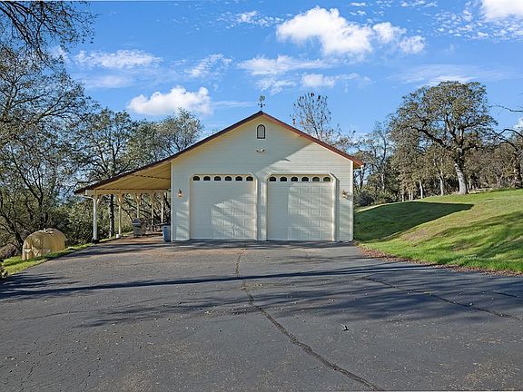 3rd image of 5772 Dragon Springs Rd