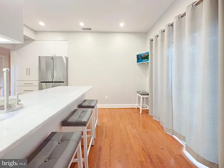 42 Greythorne Woods Cir — Photo 8