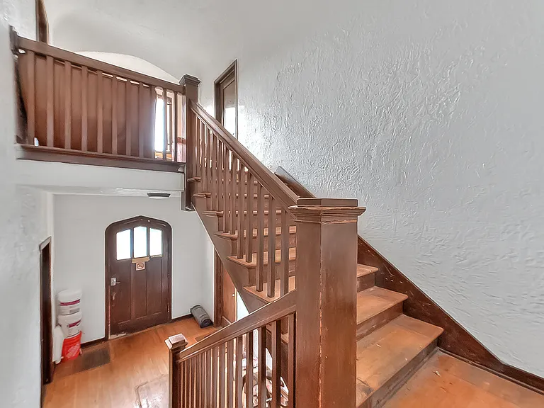1044 1/2 S Cloverdale Ave #1044-1/2 — Photo 35