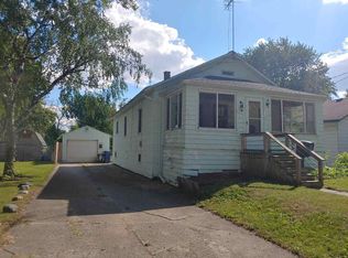 1228 Wellington St, Bay City, MI 48706