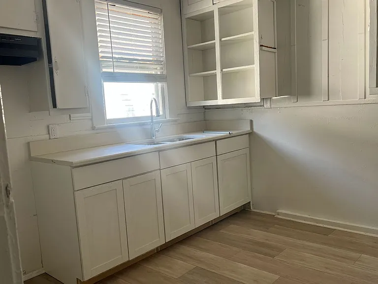 1380 Live Oak Ave — Photo 8