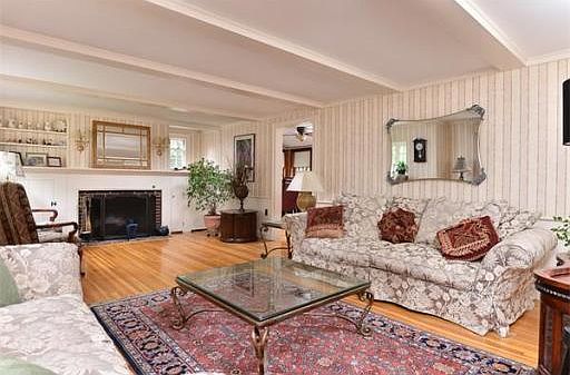 3rd image of 11 Dixwell Ave