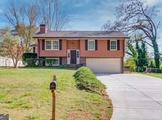 6319 Laurelwood Trl, Flowery Branch, GA 30542