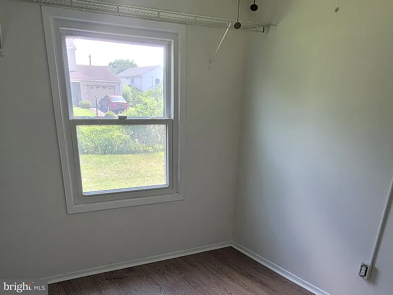 5 Pastoral Ln — Photo 6