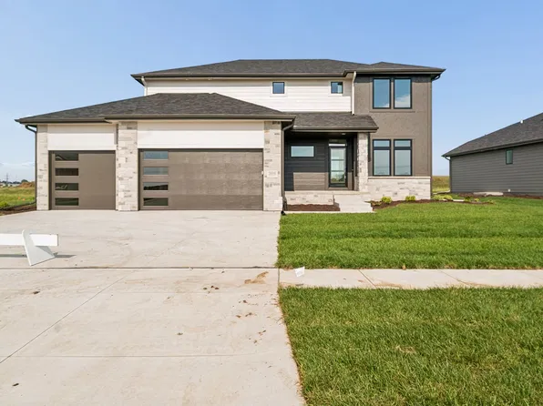 3806 Prairie Breeze Rd, Lincoln, NE 68156