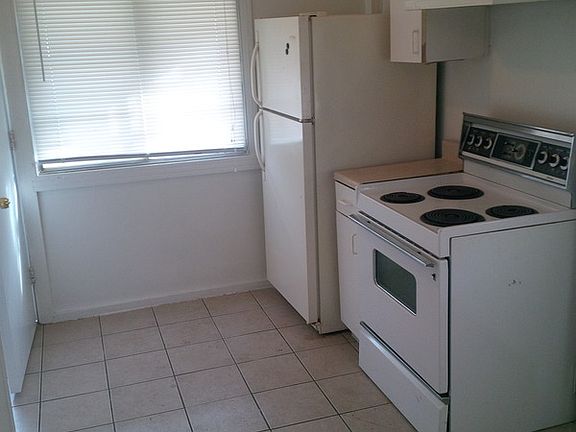 5th image of 1504 Purdue Ave