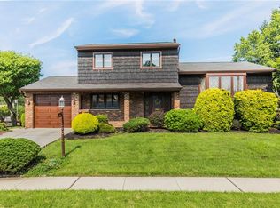 4 Barton Rd, Old Bridge, NJ 08857