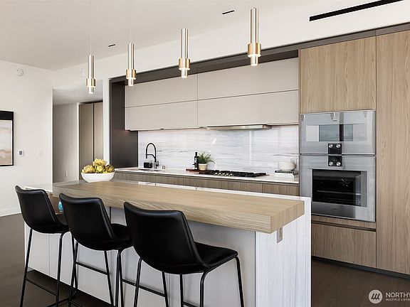 5th image of 838 Avenue Square NE #1701