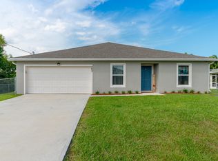 565 SW Fields Ave, Port Saint Lucie, FL 34953