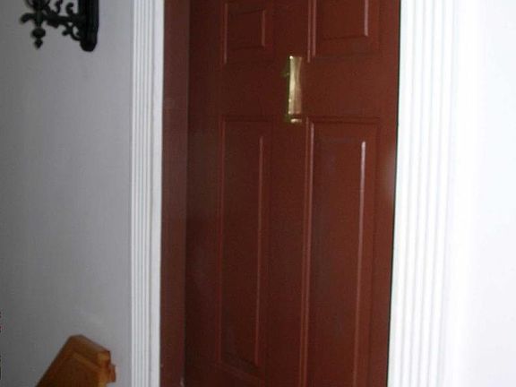 5th image of 201 N Hamilton St #1