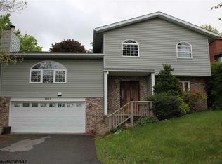 1027 Imperial Dr, Morgantown, WV