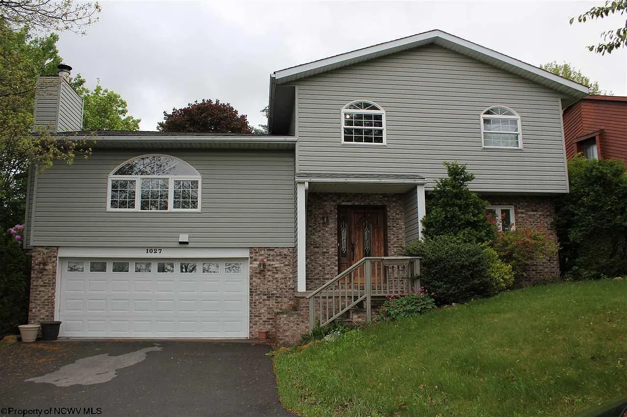 1027 Imperial Dr photo 1