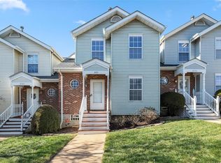 3155 Carrsville Ct, Saint Louis, MO 63139