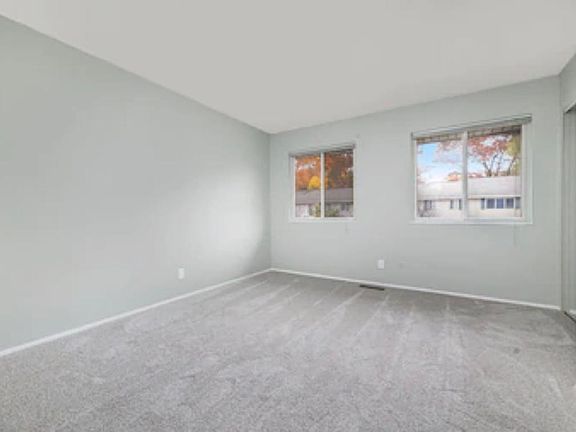 3rd image of 3626 Kenbrooke Ct