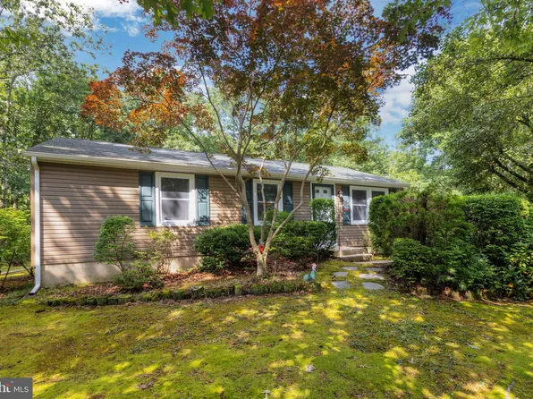11 Shannon Ln, Winslow, NJ 08095