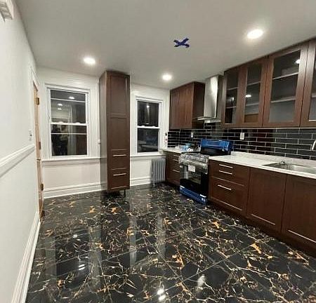 4th image of 492 Sanford Ave Floor 2