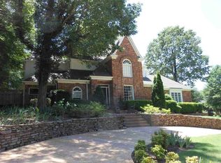 8867 Colins Barre Cv, Germantown, TN 38139