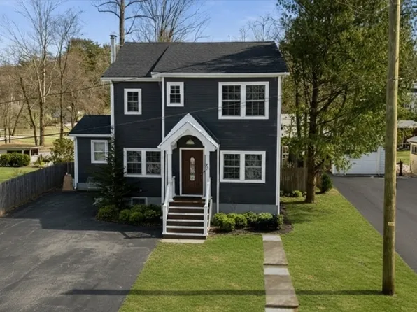 17 Birchwood Pass, West Milford Twp., NJ 07480
