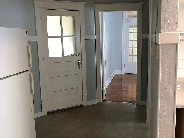 4500 Cleveland Ave #2W — Photo 22
