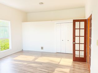 435 Ash St #E, Myrtle Pt, OR 97458