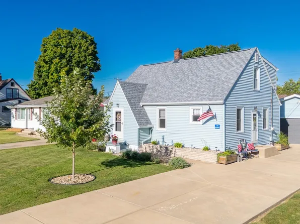 210 Harmony Ave, East Peoria, IL 61611