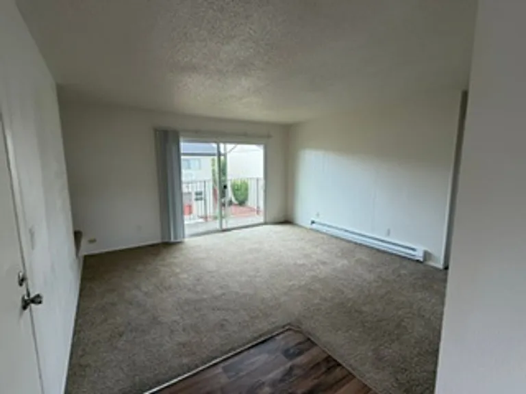 Comfortable Beaverton Living in a Convenient Location! — Photo 43