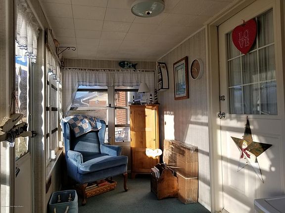 3rd image of 336A Canterbury Ct