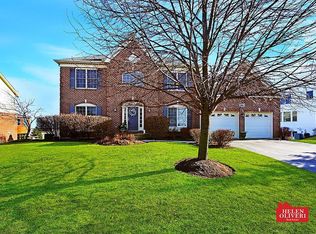 54 Tournament Dr S, Hawthorn Woods, IL 60047