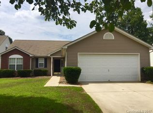 8215 Fox Swamp Rd, Charlotte, NC 28215