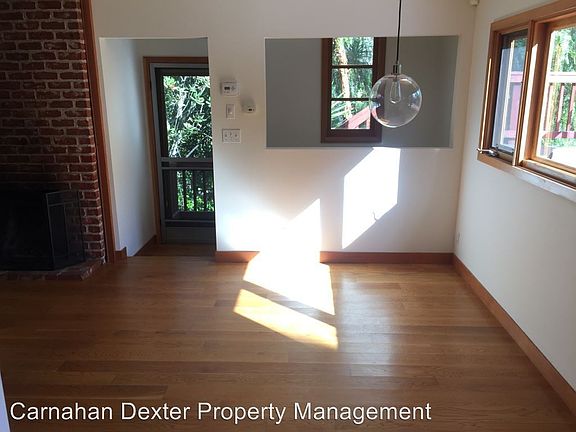 5th image of 19660 Valley View Dr