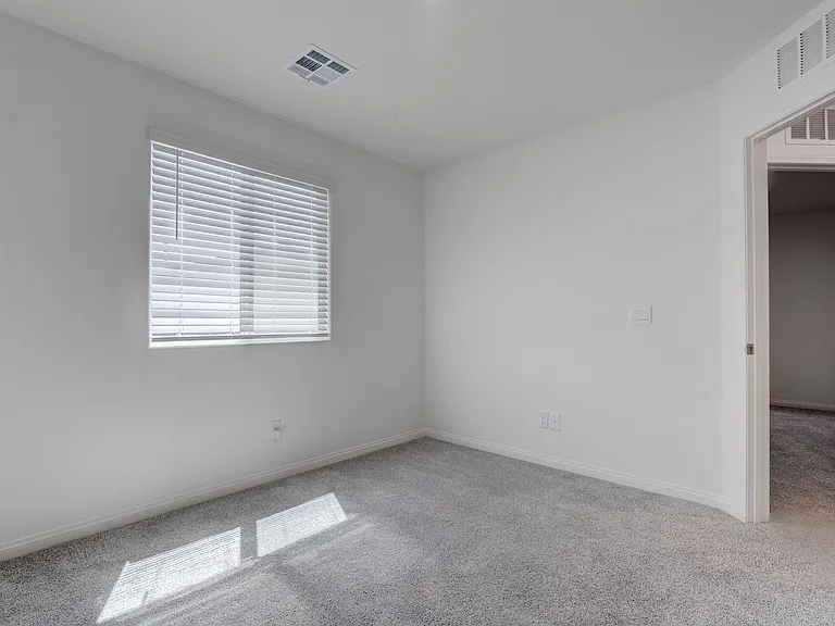 9938 Ullom Dr — Photo 3