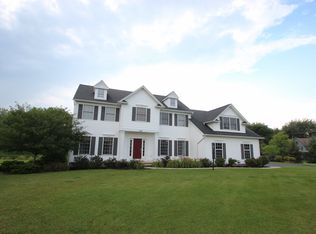 1519 Barrow Hl, Webster, NY 14580