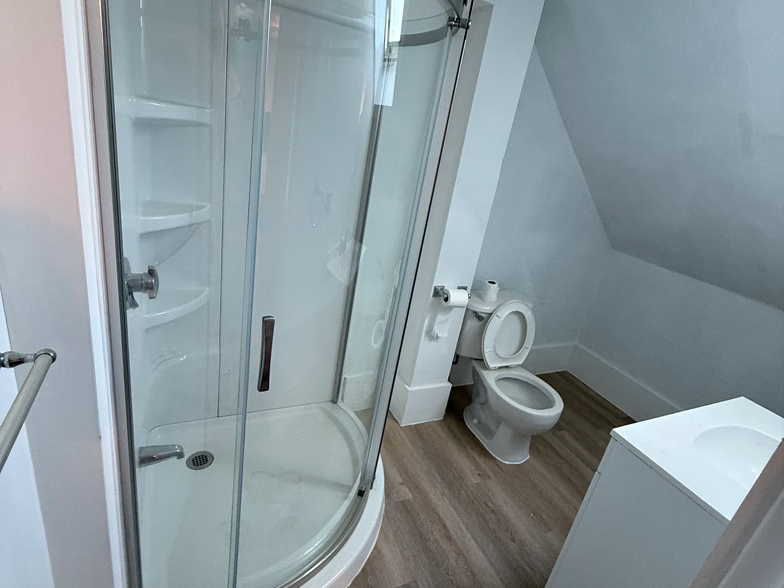 3 bed, $2,500 — Photo 4