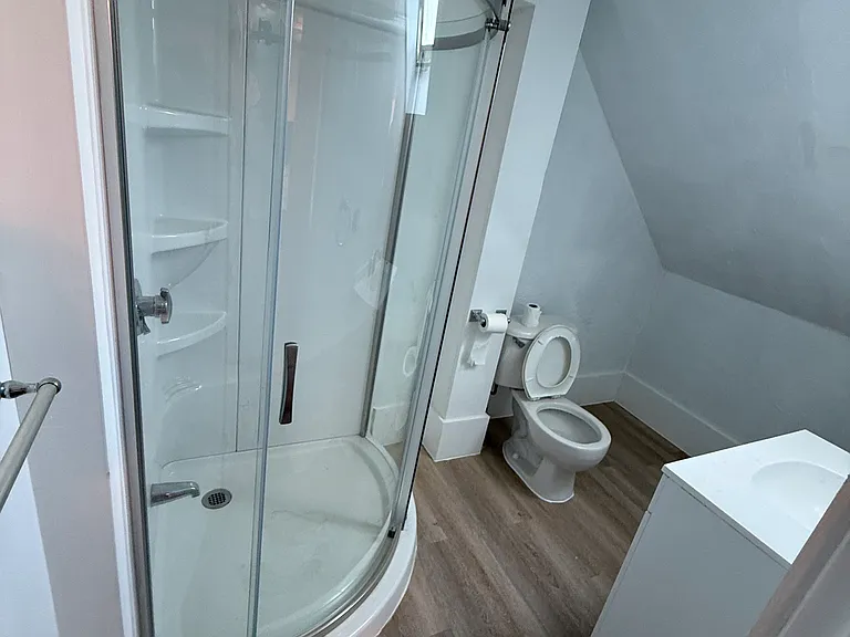 35 Chase St #3 — Photo 4