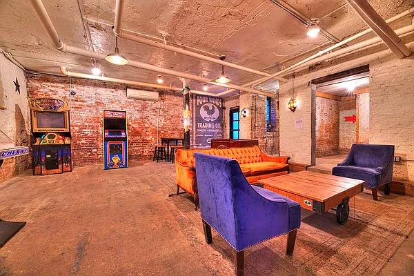 Rented by REAL New York | media 6