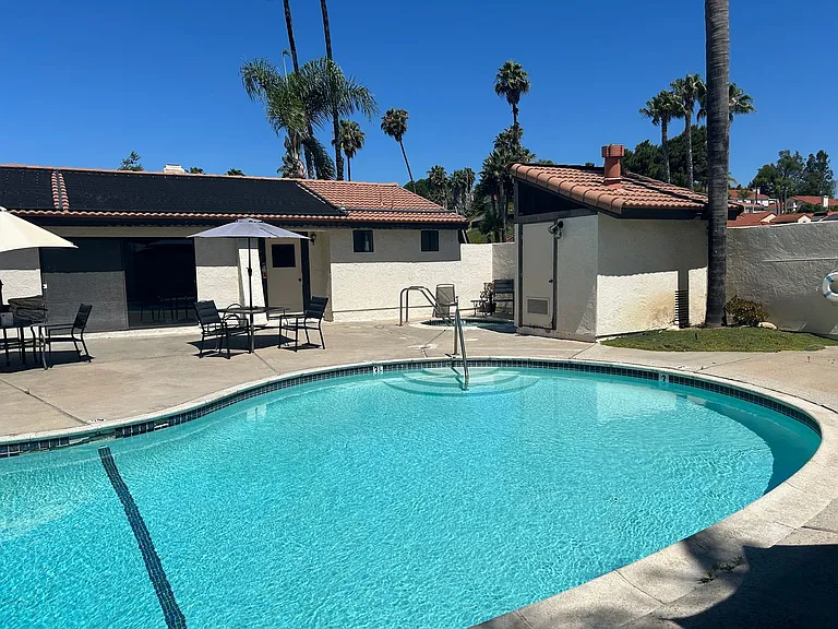 5435 Villas Dr — Photo 29