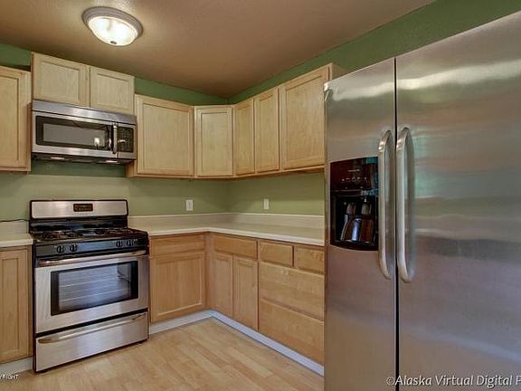 5th image of 1701 W Cottonwood Creek Dr