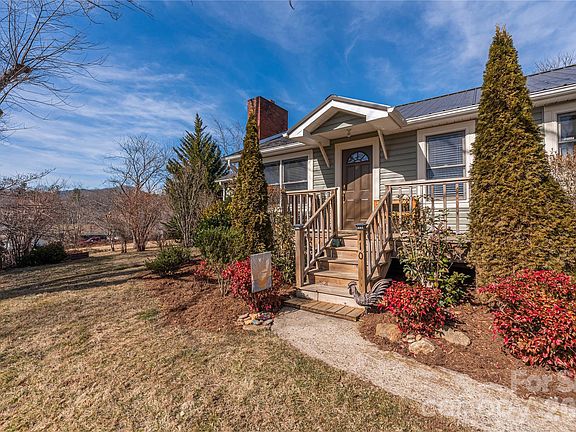 2nd image of 110 Dillingham Cir