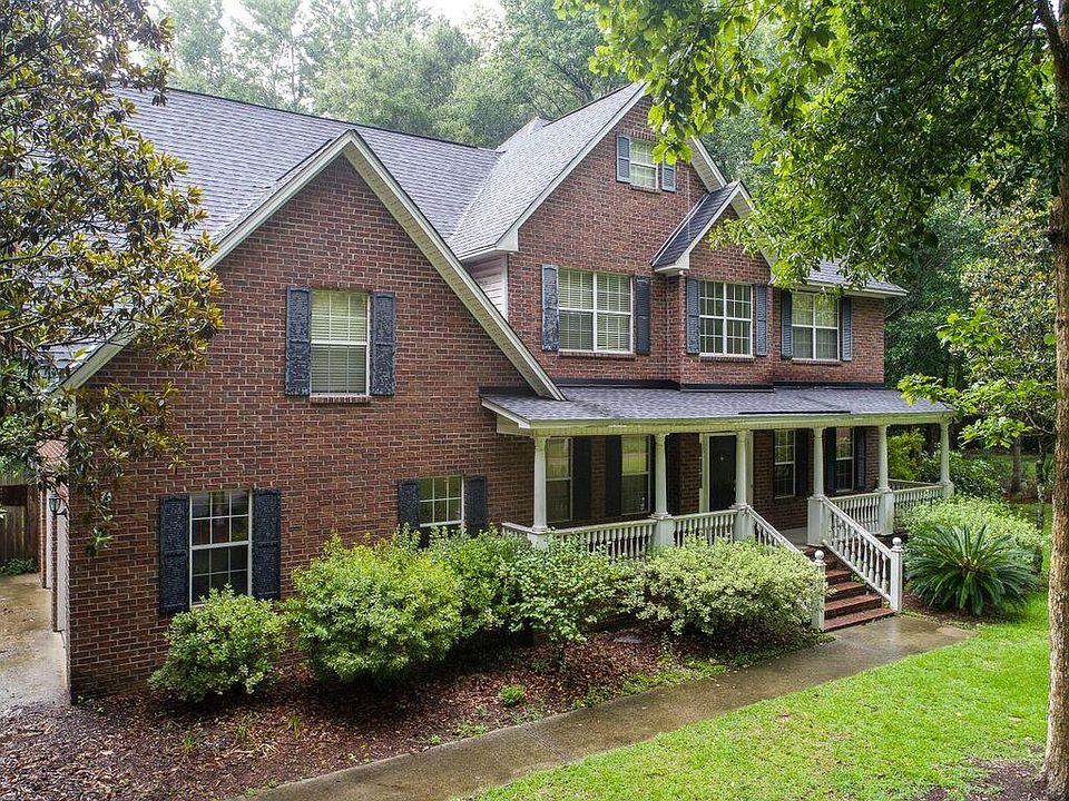 2nd image of 107 Isley Ct