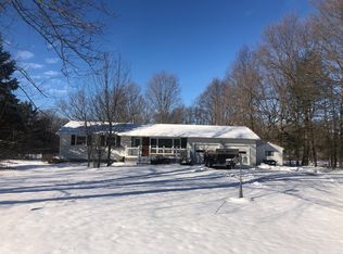 21 Maple Dr, Lansing, NY 14882