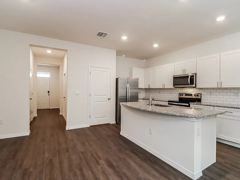 11829 Mountain Retreat Ln — Photo 7