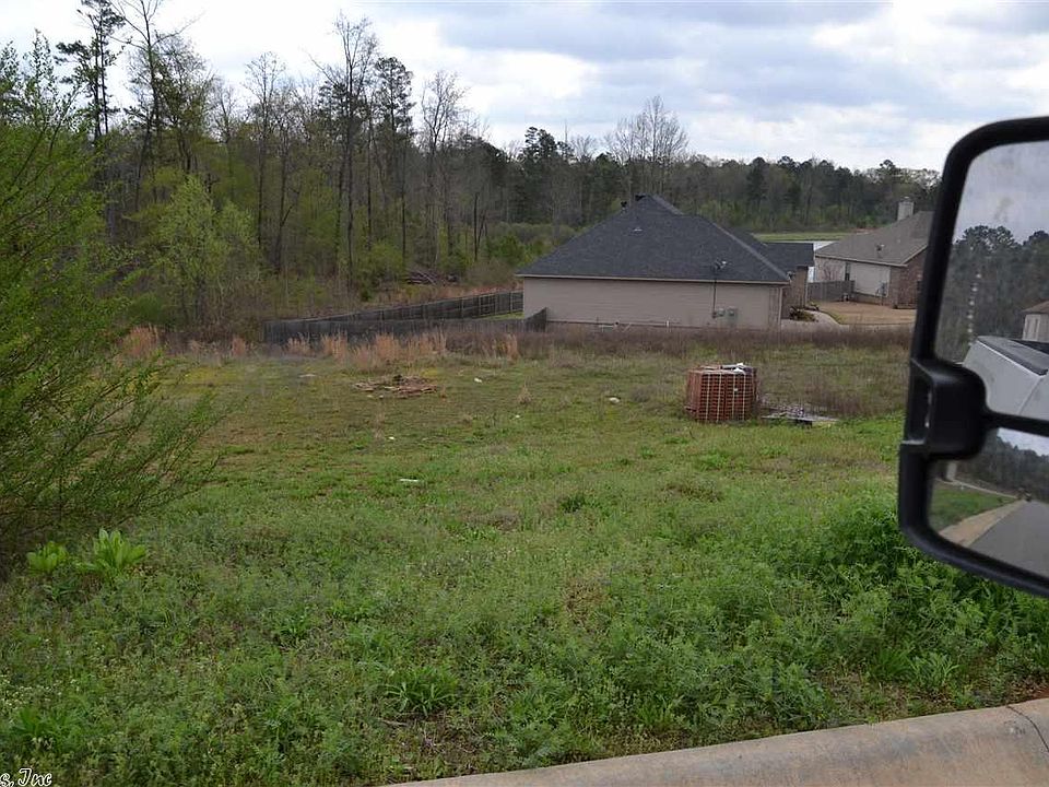 1st image of 29 Waters Edge Dr