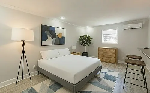 French Quarter Apartments Photo 1