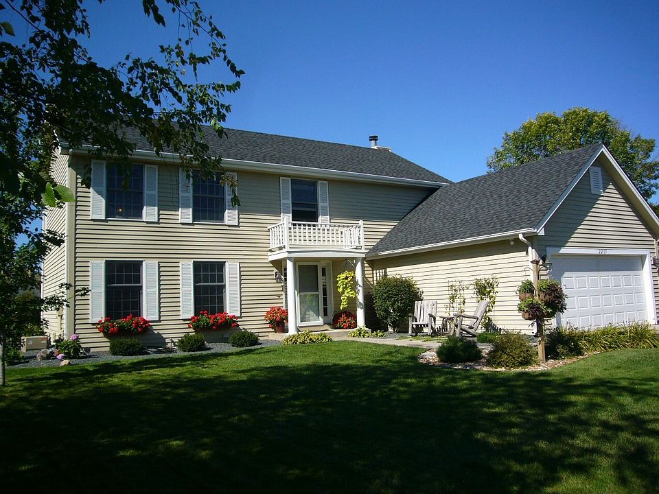1st image of 2215 Weston Ln N