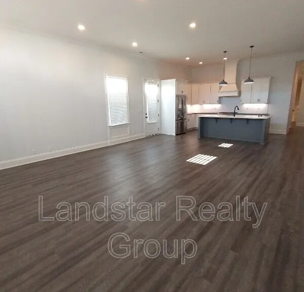 10514 Meeting St #201 — Photo 33