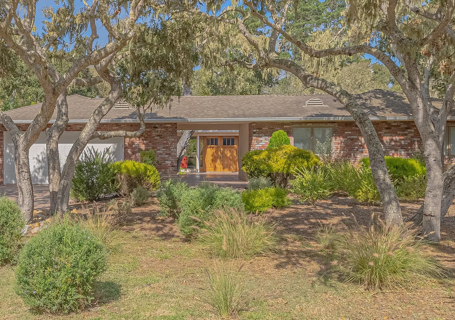 Pebble Beach Home Near Golf and Seal Rock Beach — Photo 2