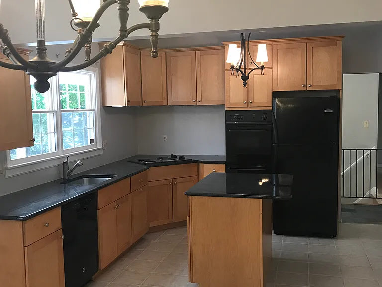 10206 Green Clover Ct — Photo 28